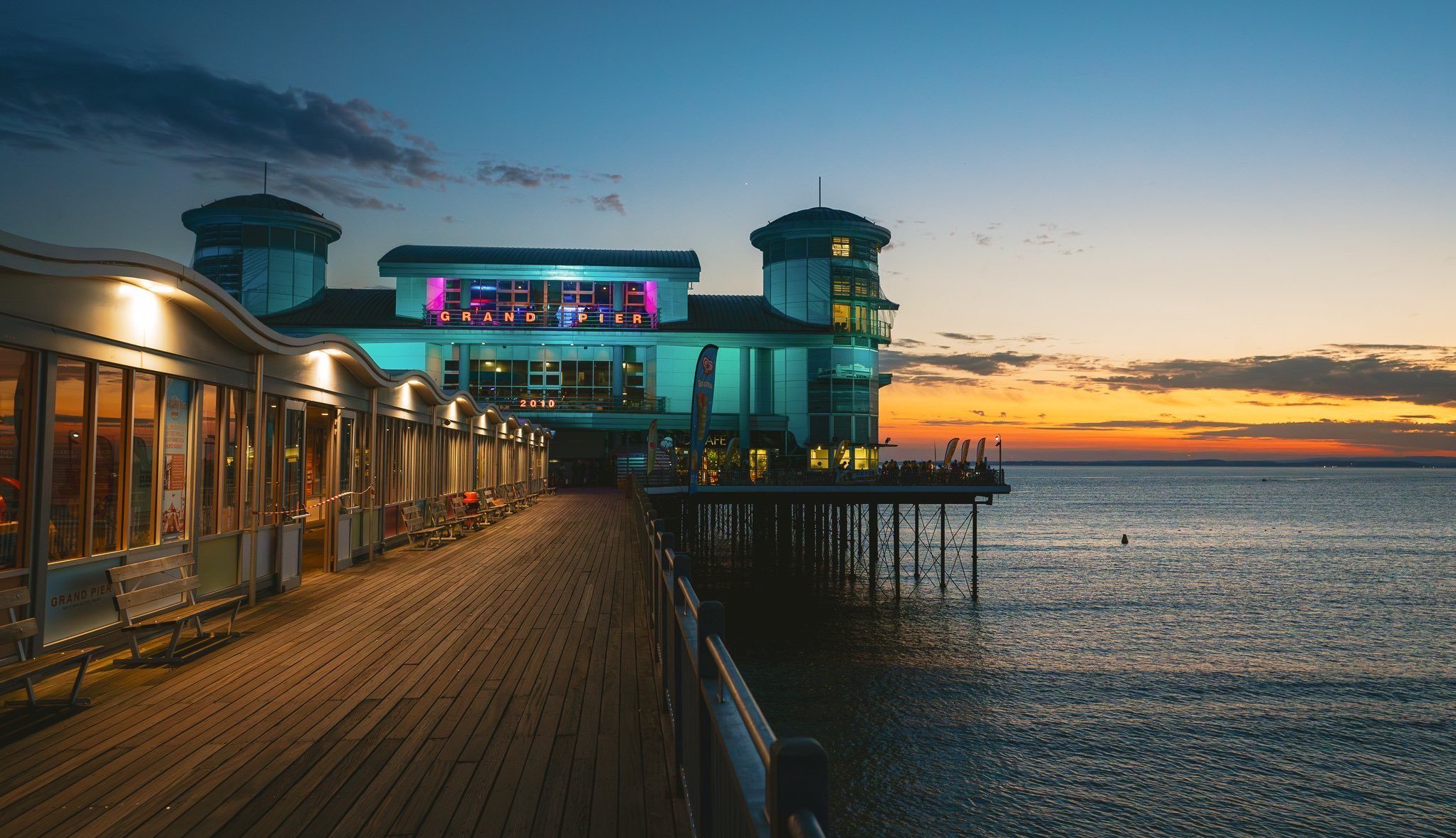 Chase The Sun South finish: Weston-Super-Mare. UK coast to coast cycling challenge.